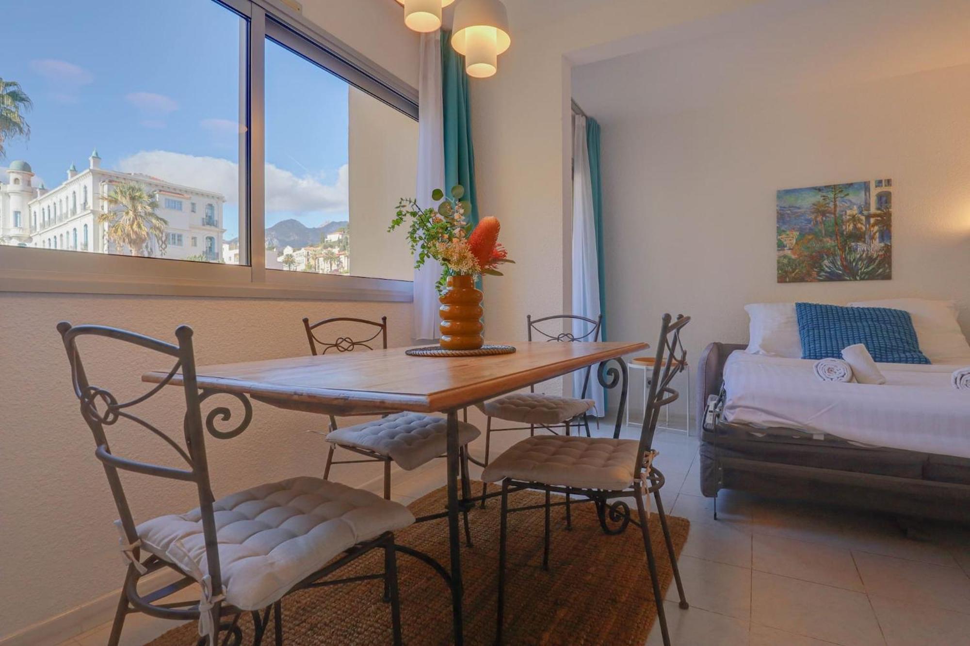 "Charmant Studio" Plein Centre, Calme, Terrasse Menton Exterior photo