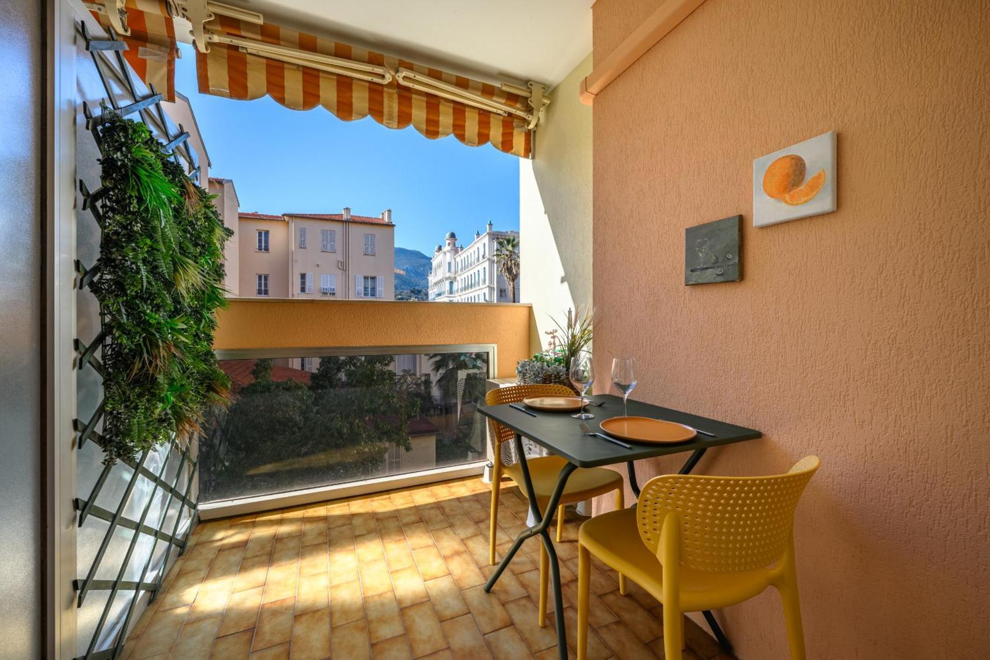 "Charmant Studio" Plein Centre, Calme, Terrasse Menton Exterior photo